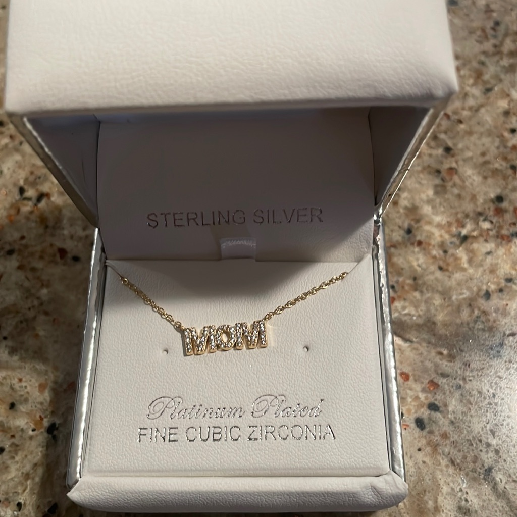 Gold Color Platinum Plated Sterling Silver Mom Necklace 25$